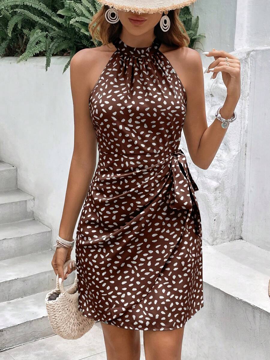 Vestido Curto Estampado Frente Única com Nó e Bainha Assimétrica