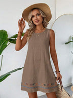 Vestido Curto Boho de Algodão com Bordado - La Lecce
