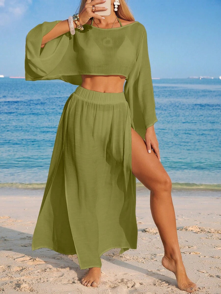 Conjunto de Praia 2 Peças com Cropped de Manga Longa e Saia com Fenda