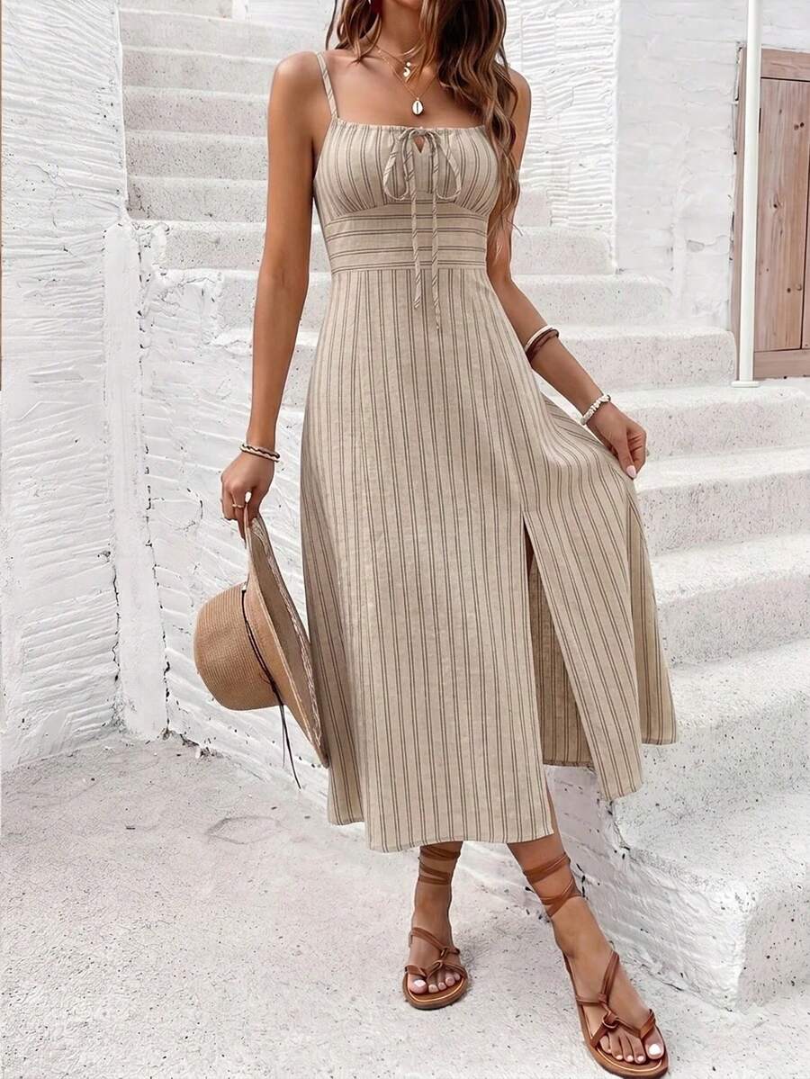 Vestido Camiseta com Amarração e Fenda - La Lecce