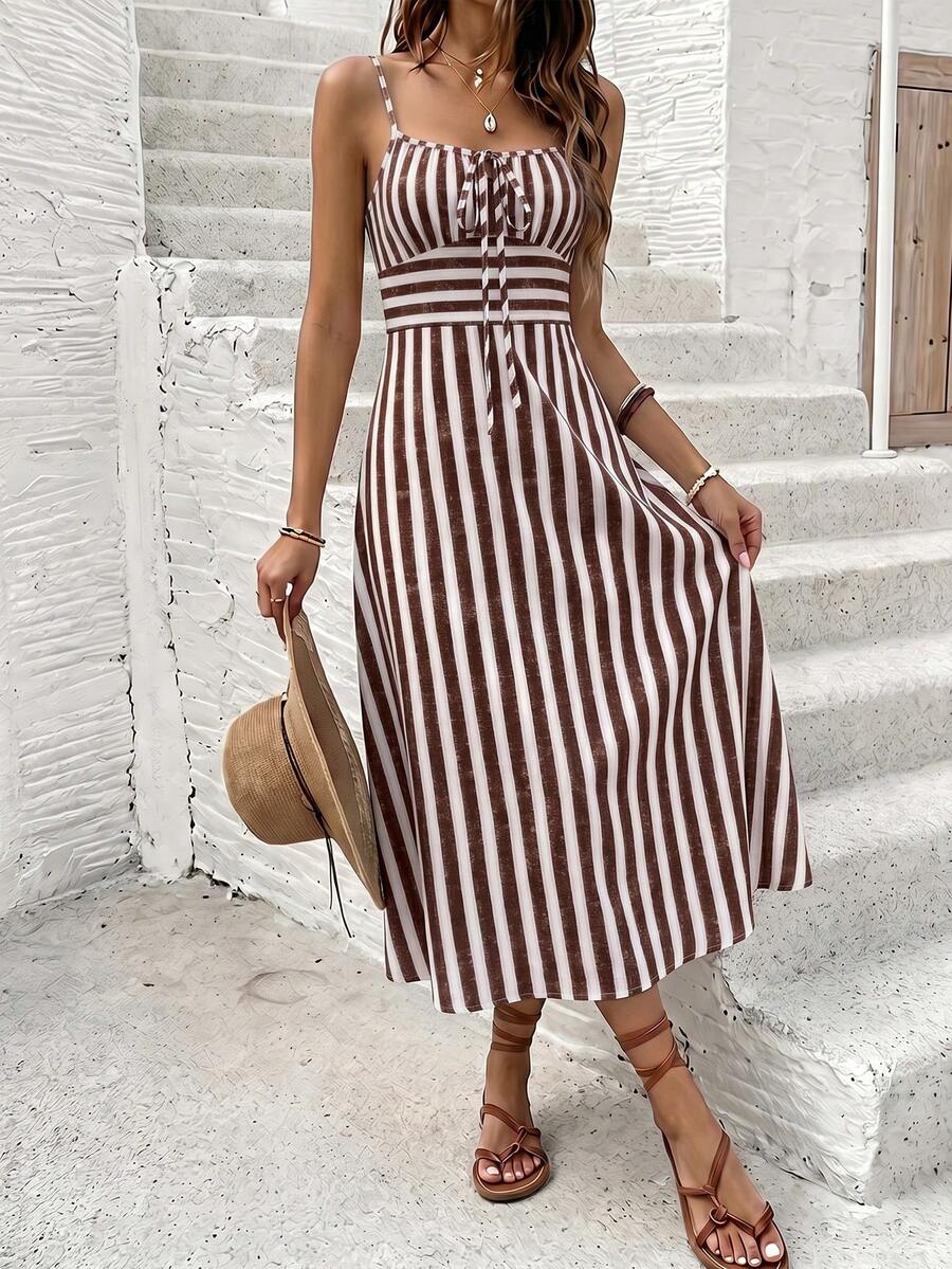 Vestido Camiseta com Amarração e Fenda - La Lecce