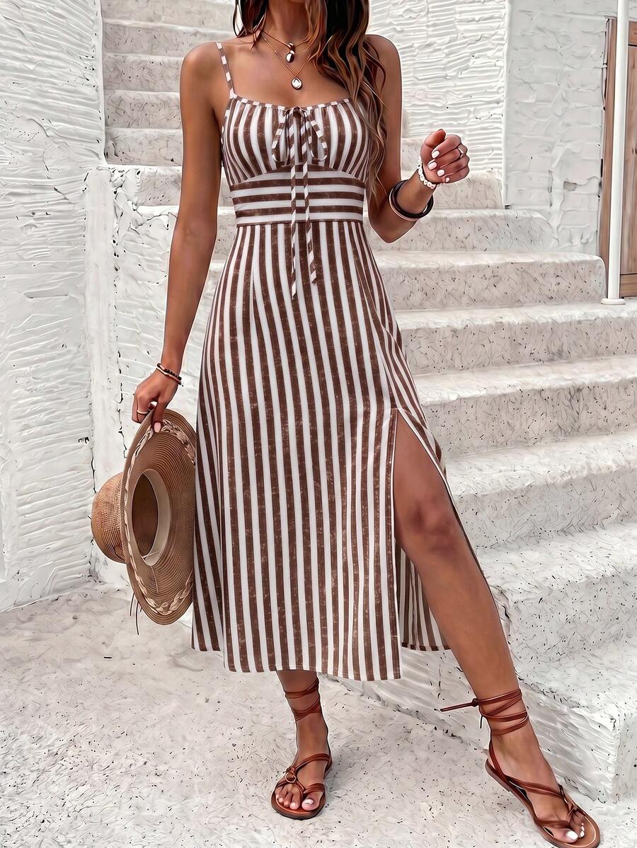 Vestido Camiseta com Amarração e Fenda - La Lecce