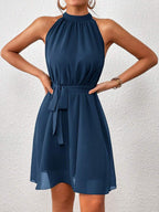Vestido Curto Frente Única em Chiffon com Cinto - La Lecce