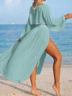 Conjunto de Praia 2 Peças com Cropped de Manga Longa e Saia com Fenda
