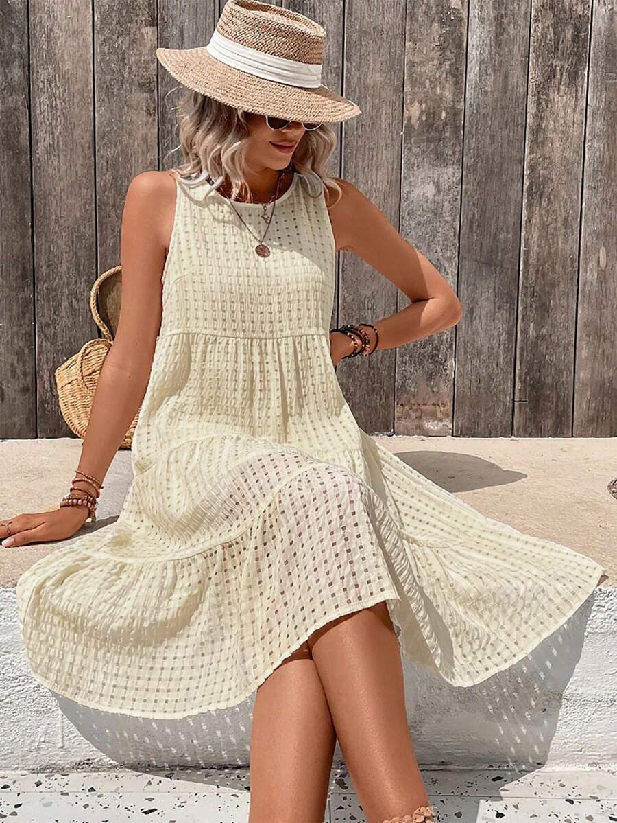 Vestido Midi Solto com Gola Redonda e Barra com Babado - La Lecce