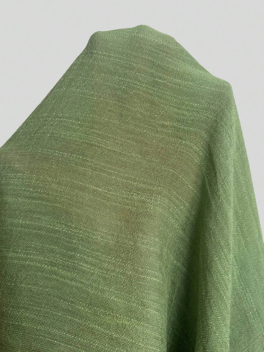 Conjunto de Praia 2 Peças com Cropped de Manga Longa e Saia com Fenda