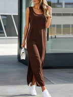 Vestido Longo Listrado com Gola Redonda e Fenda