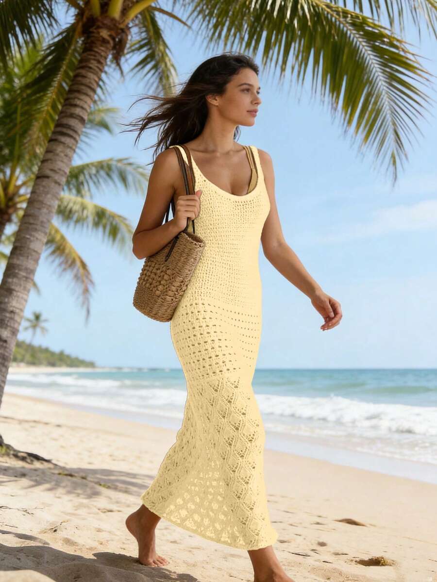 Vestido Saída de Praia Longo em Tricô com Costas Abertas