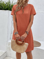 Vestido Midi Camiseta de Manga Curta com Bolsos - La Lecce
