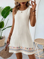 Vestido Curto Boho de Algodão com Bordado - La Lecce