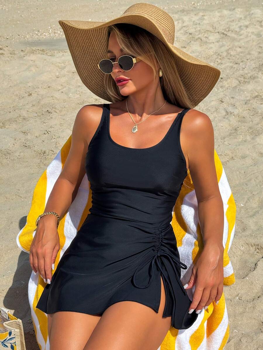 Tankini Preto com Bojo Removível e Cordão Ajustável