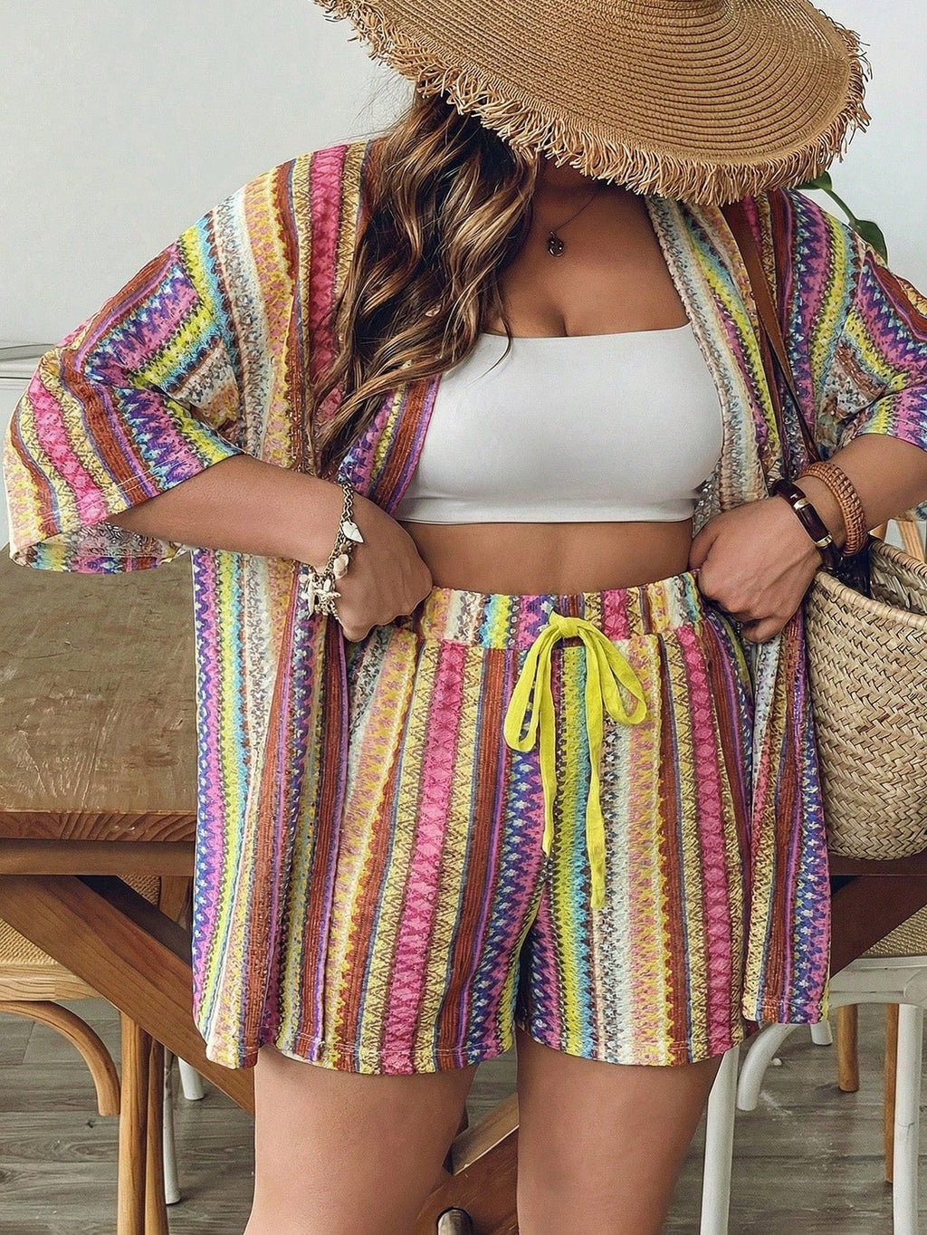 Conjunto Plus Size Casual com Mini Shorts