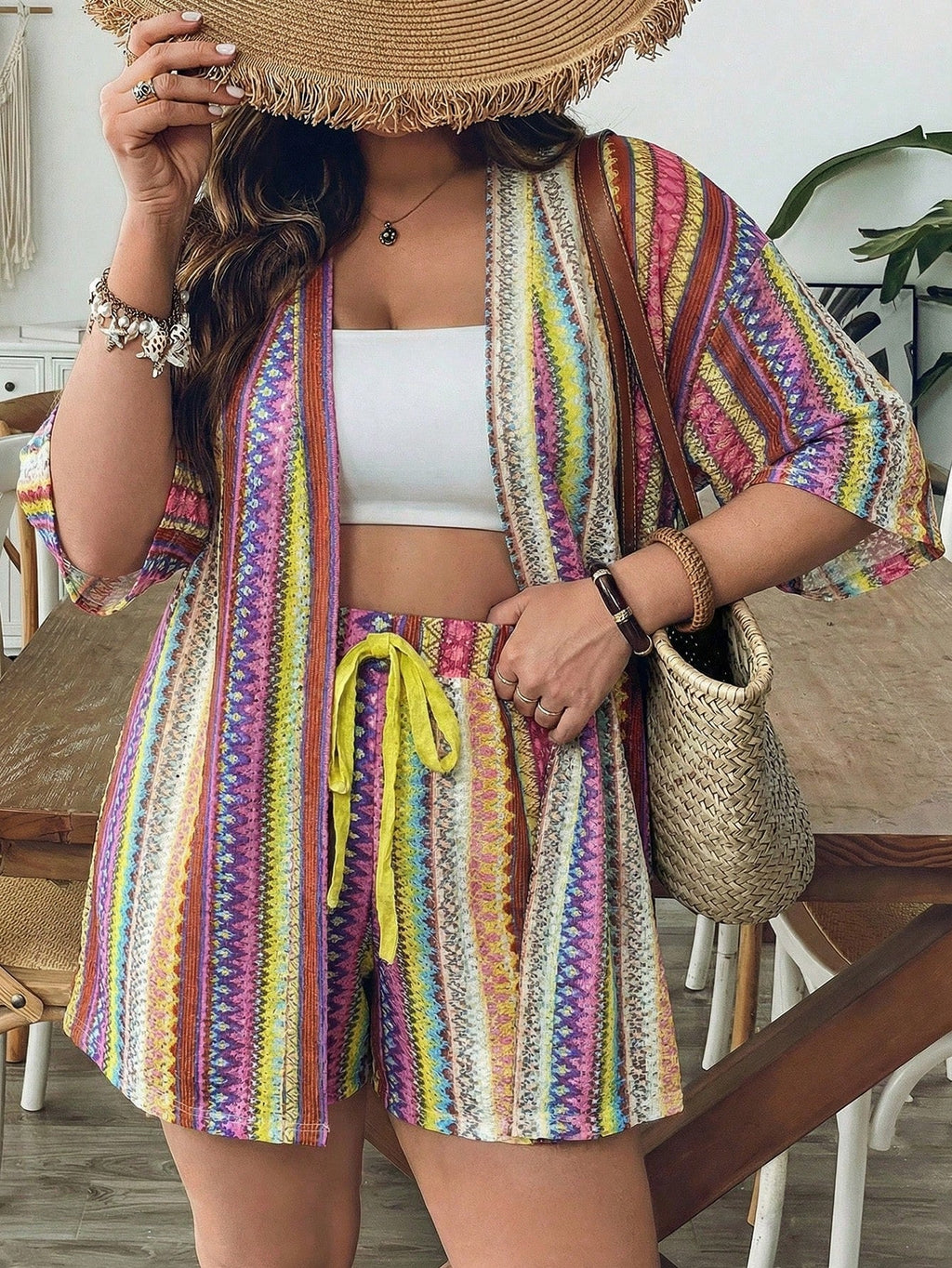 Conjunto Plus Size Casual com Mini Shorts