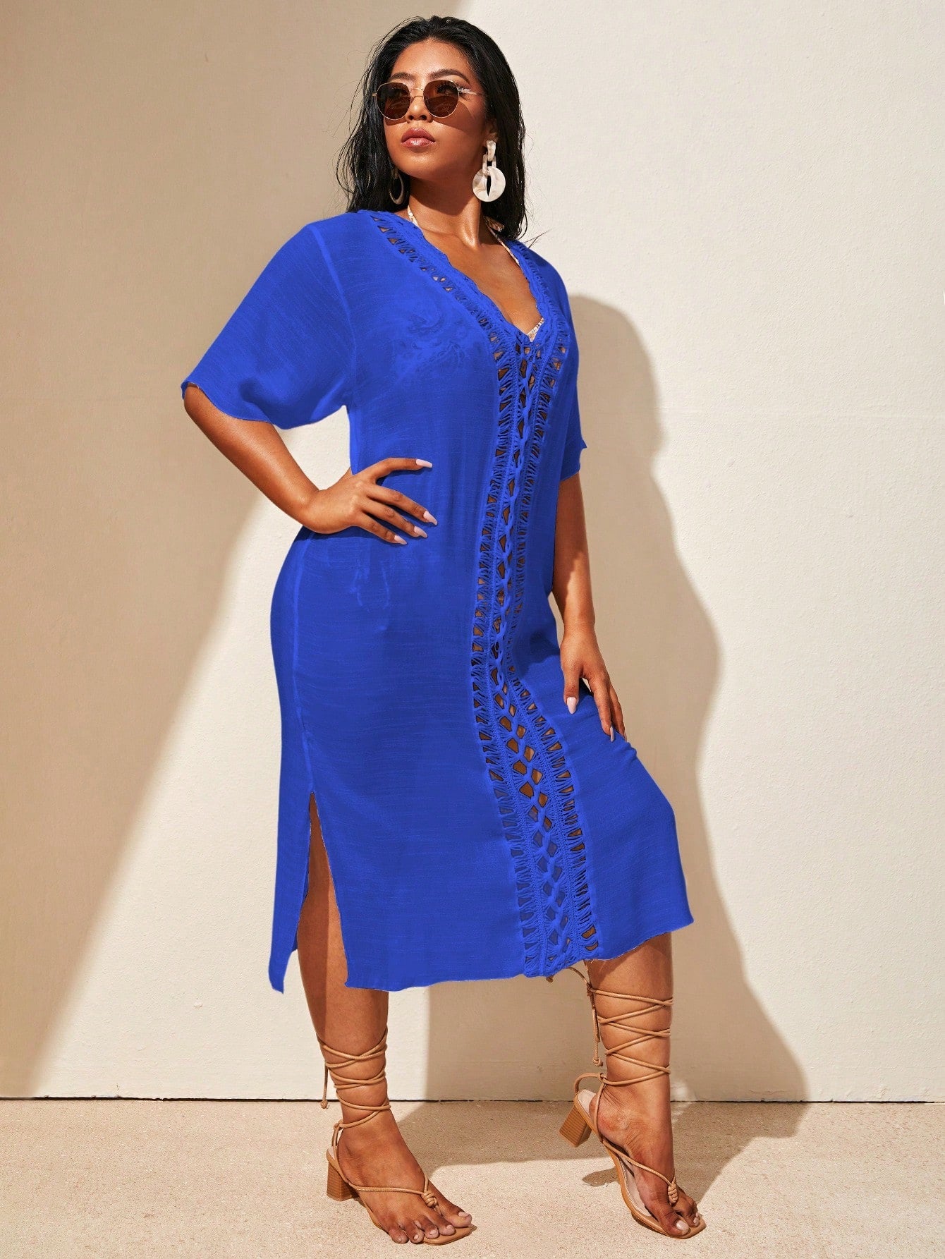 Saída de Praia Plus Size Detalhe Vazado