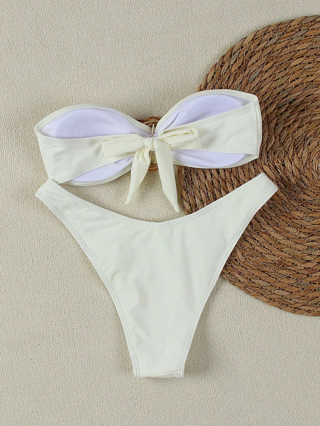 Biquíni Bandeau com Anel e Corte Alto - imagem 12