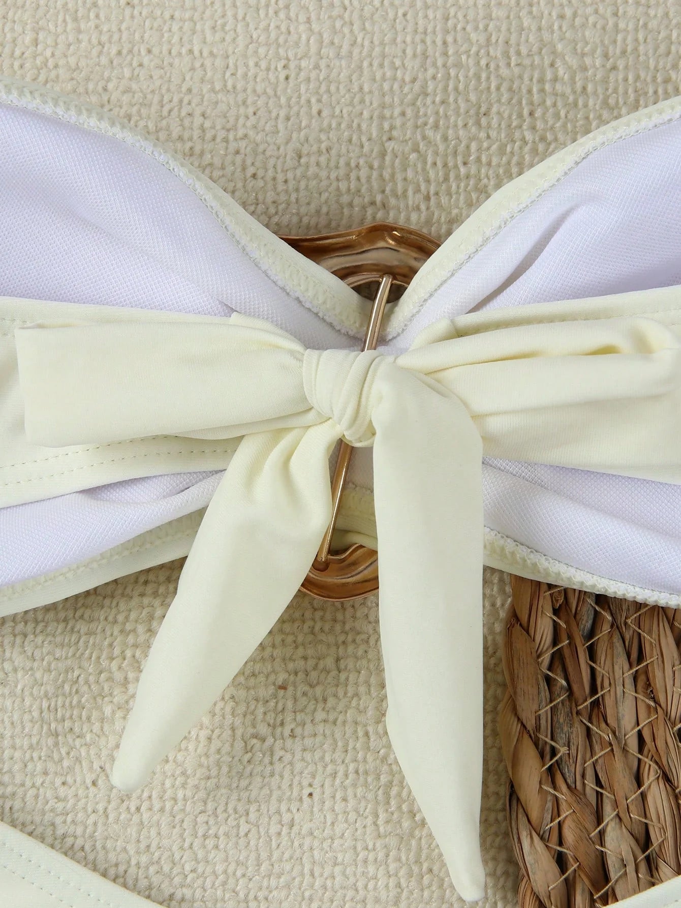 Biquíni Bandeau com Anel e Corte Alto - imagem 14
