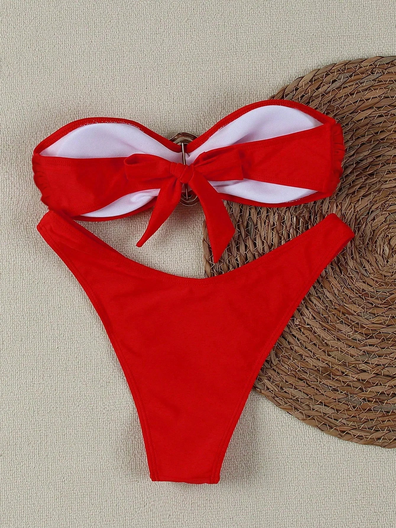 Biquíni Bandeau com Anel e Corte Alto - imagem 17