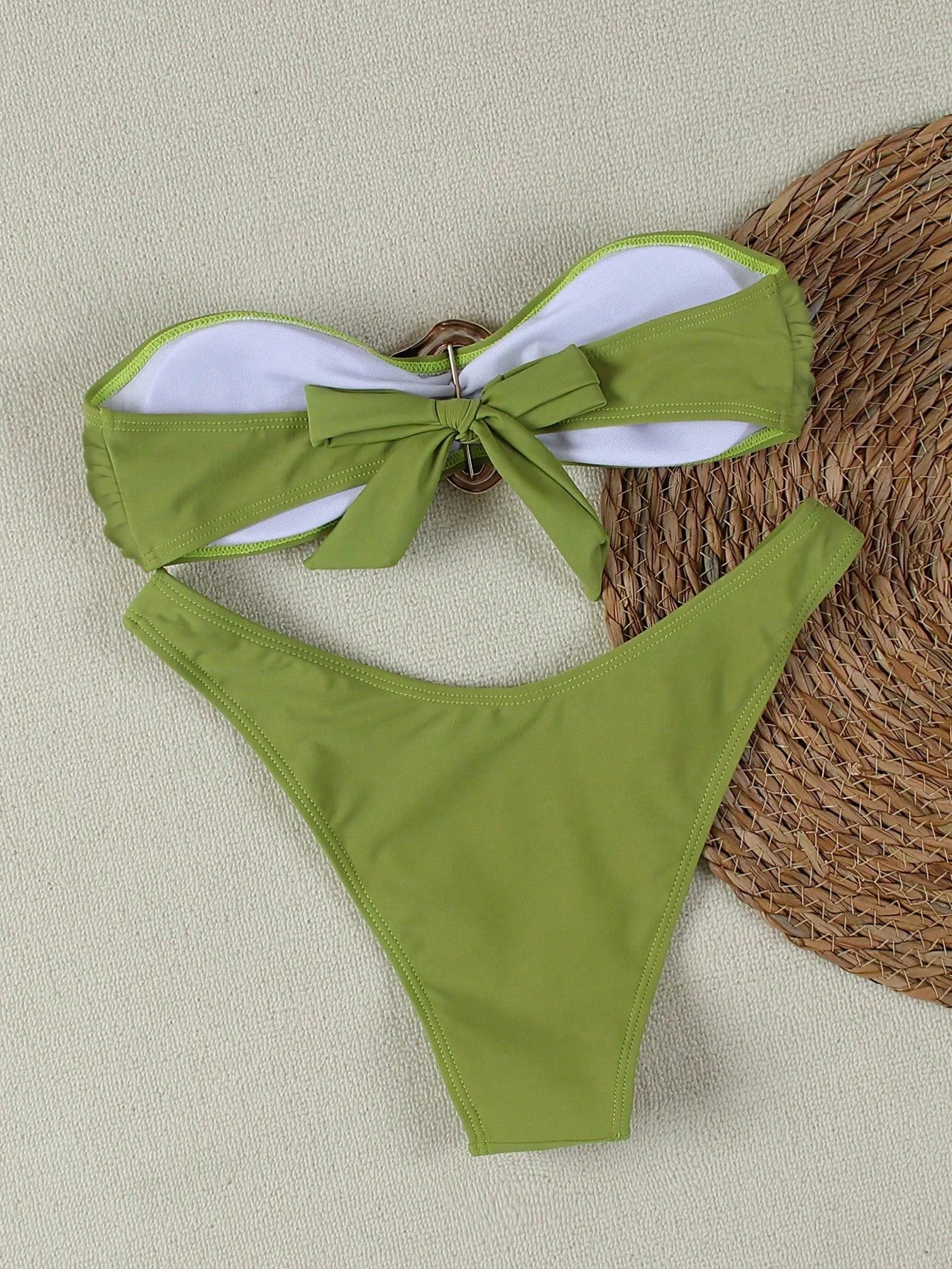 Biquíni Bandeau com Anel e Corte Alto - imagem 27