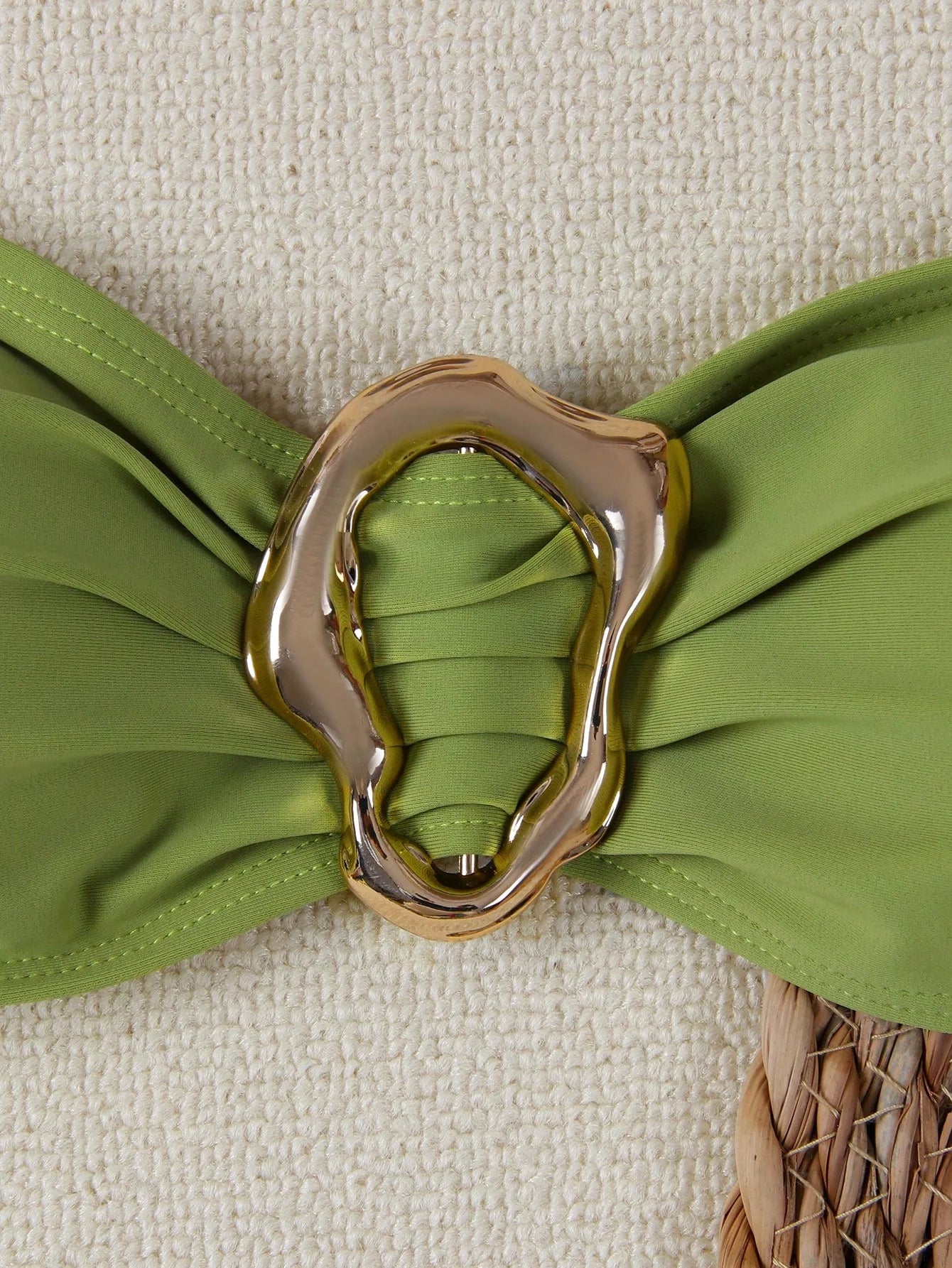 Biquíni Bandeau com Anel e Corte Alto - imagem 28