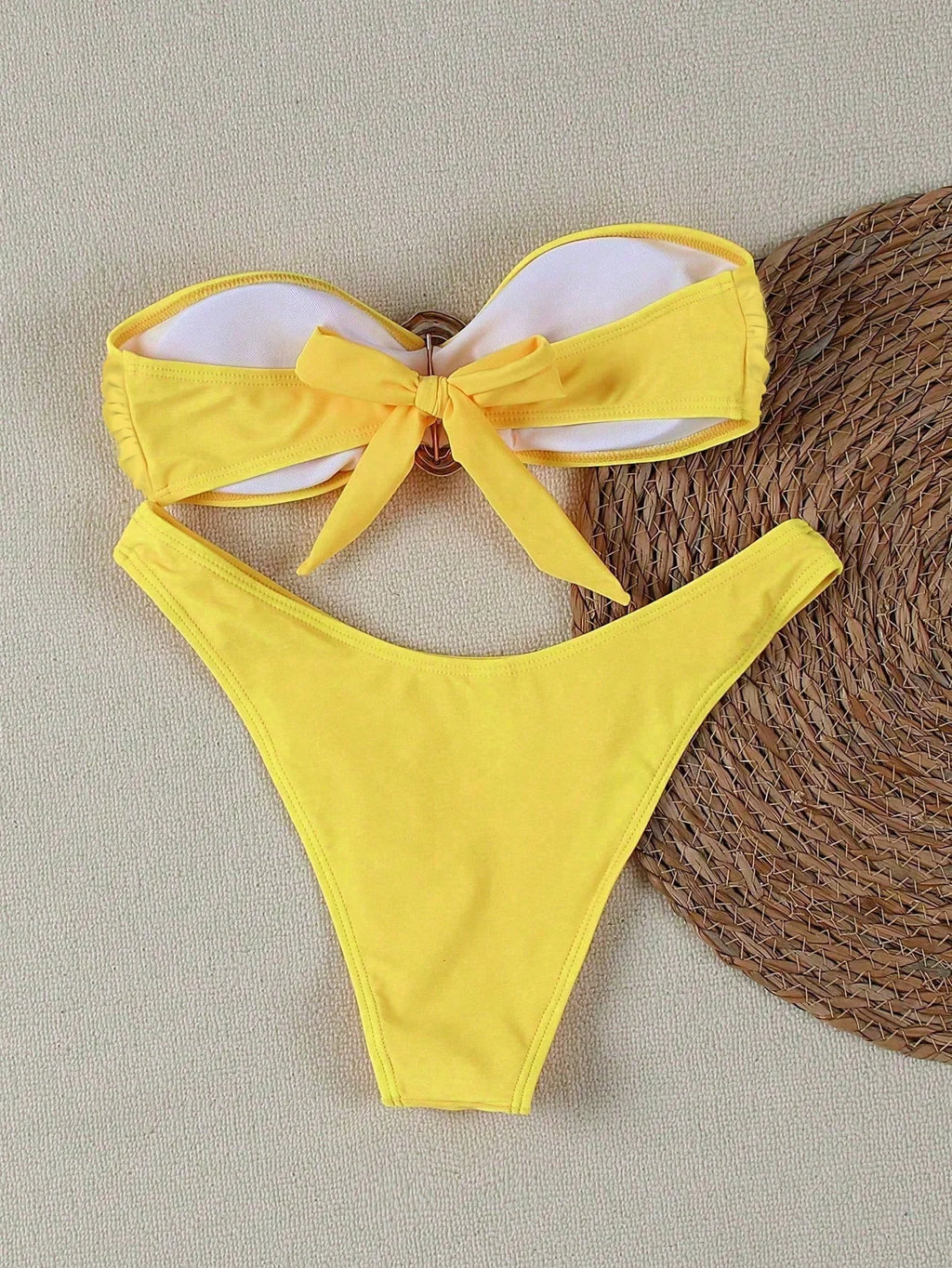 Biquíni Bandeau com Anel e Corte Alto - imagem 3