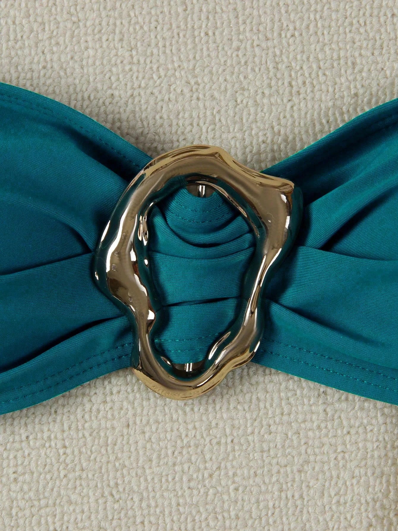 Biquíni Bandeau com Anel e Corte Alto - imagem 38