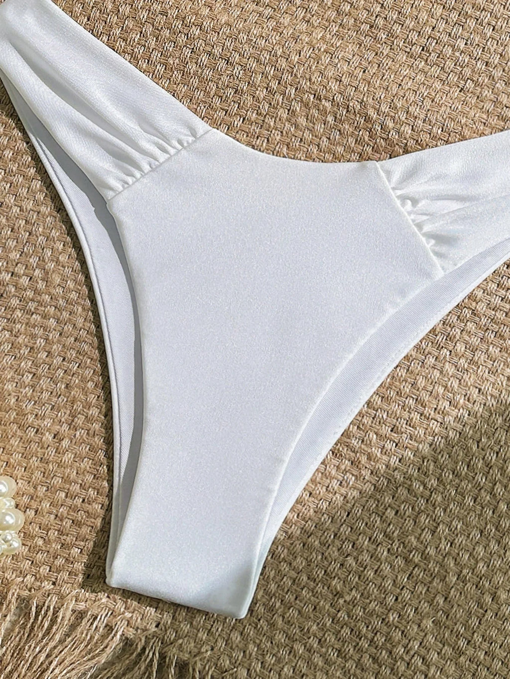 Biquíni Bandeau com Cintura Baixa - imagem 5
