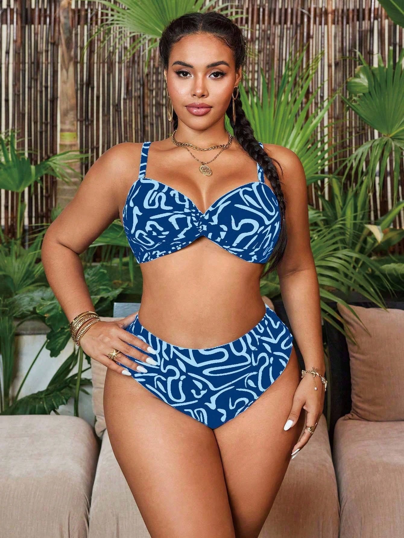 Biquíni Plus Size com Alças Finas