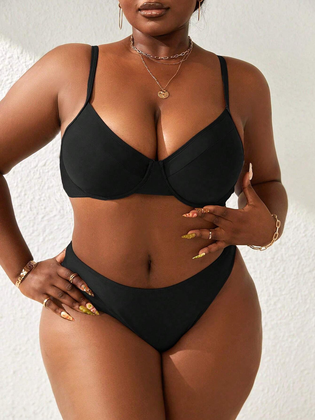 Biquíni Plus Size Decote Alongado