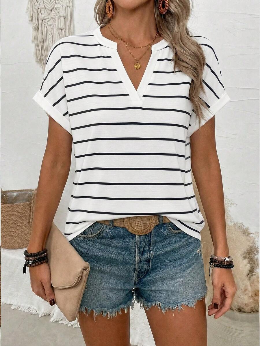 Camiseta Básica Decote V e Manga Curta IMG 100