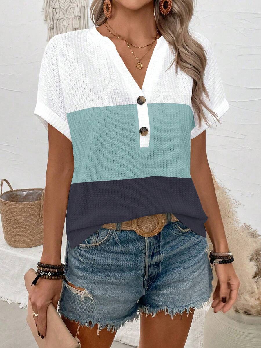 Camiseta Decote V com Botões Decorativos IMG 12