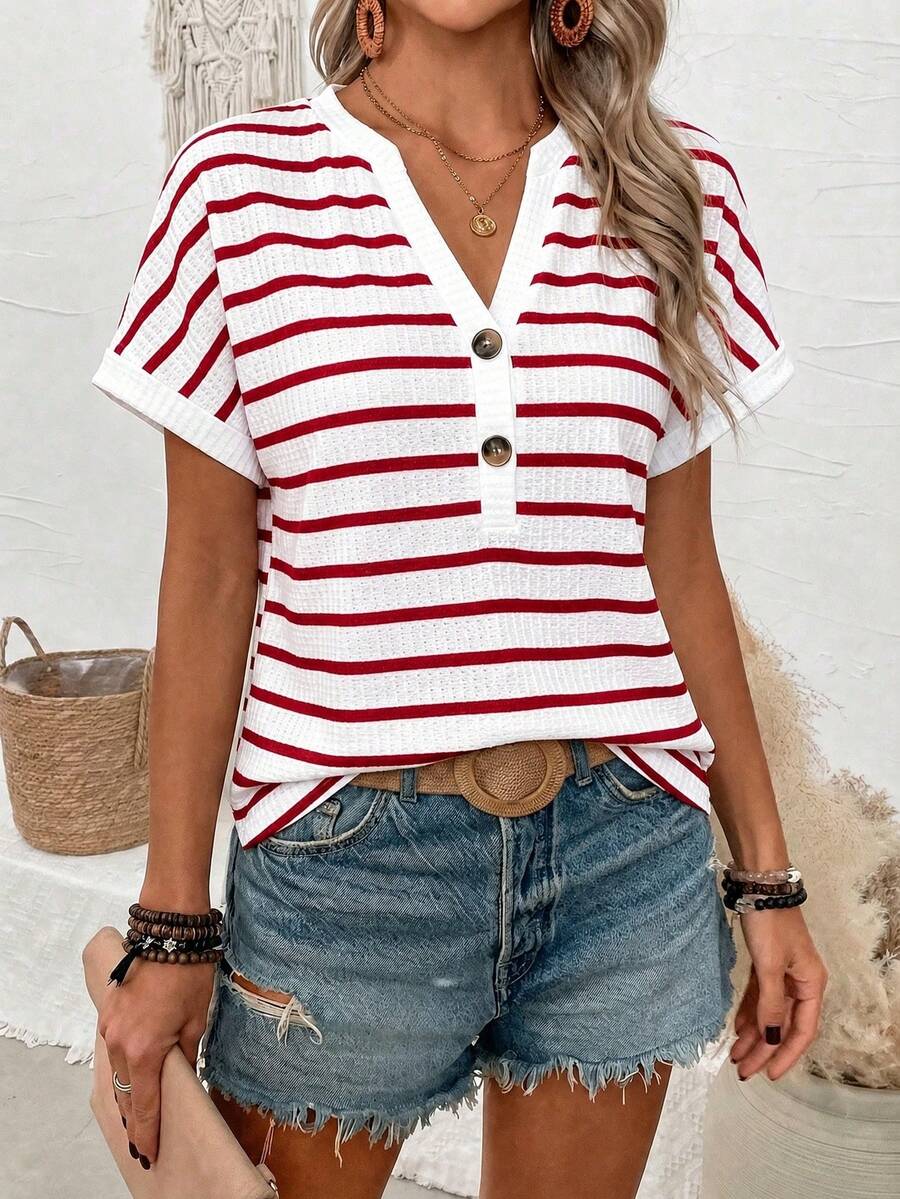 Camiseta Decote V com Botões Decorativos IMG 27