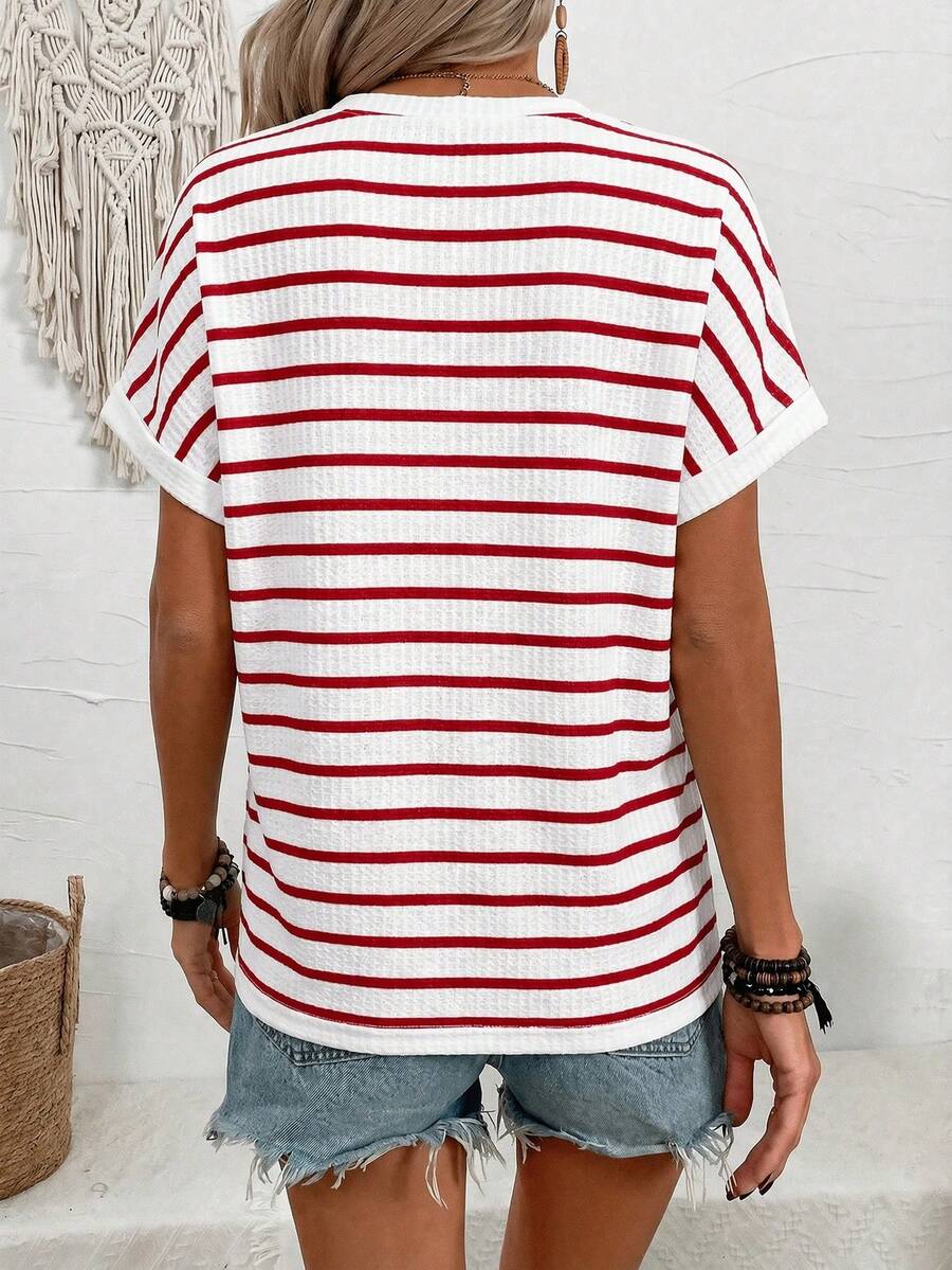 Camiseta Decote V com Botões Decorativos IMG 28