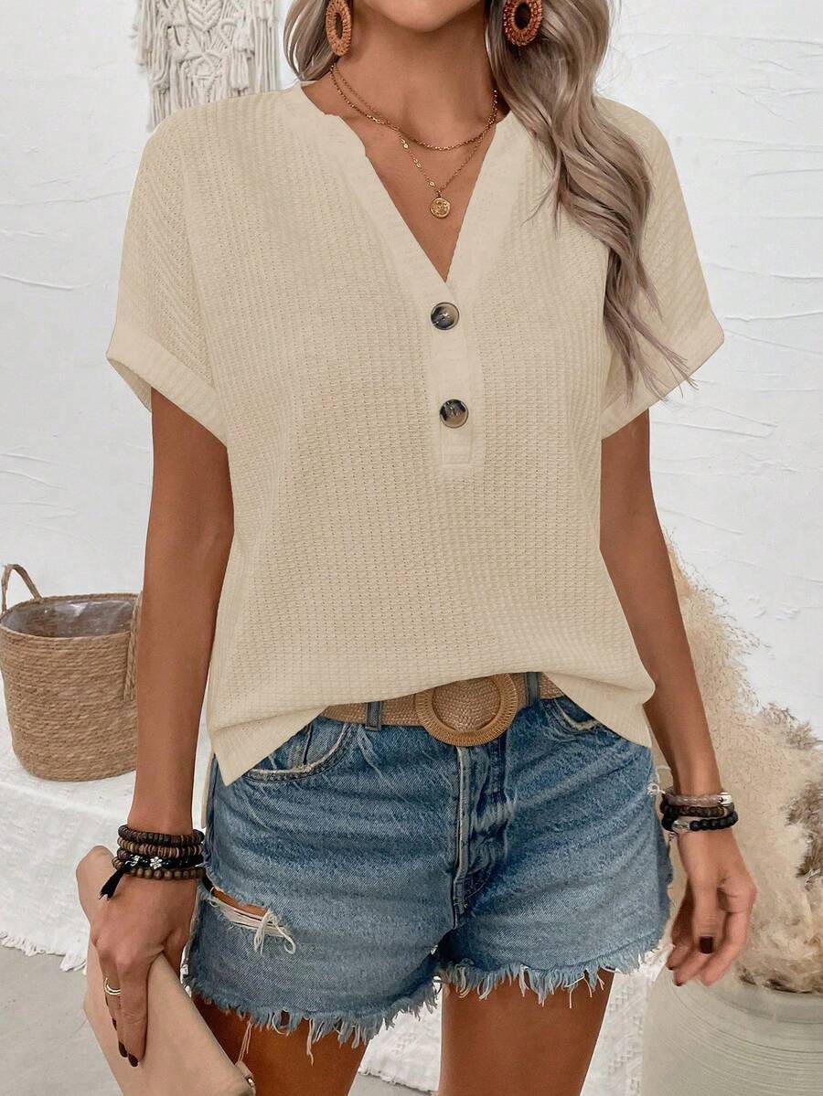 Camiseta Decote V com Botões Decorativos IMG 34