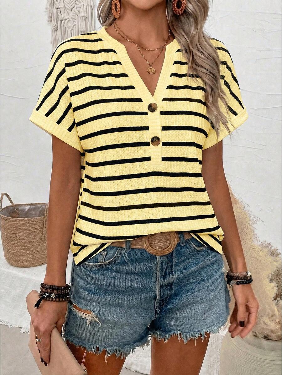 Camiseta Decote V com Botões Decorativos IMG 7