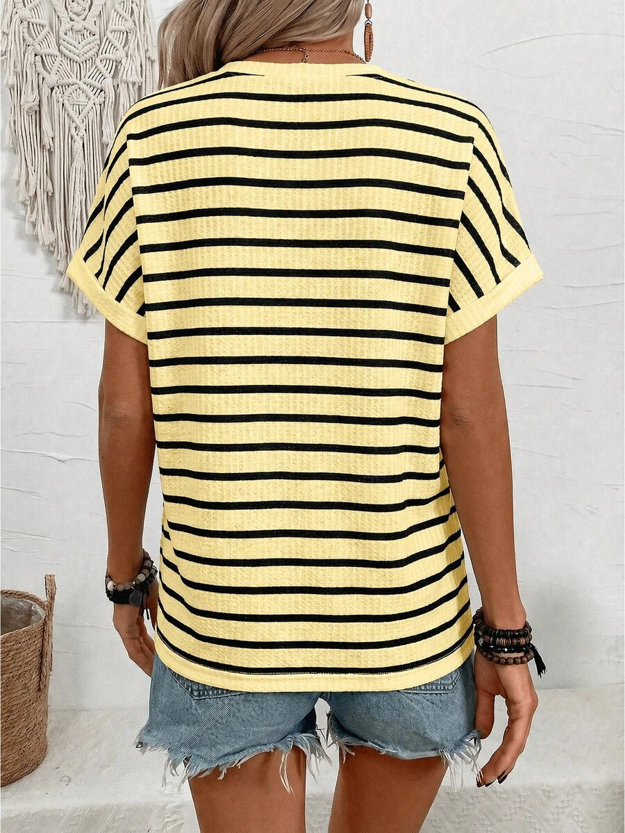 Camiseta Decote V com Botões Decorativos IMG 8