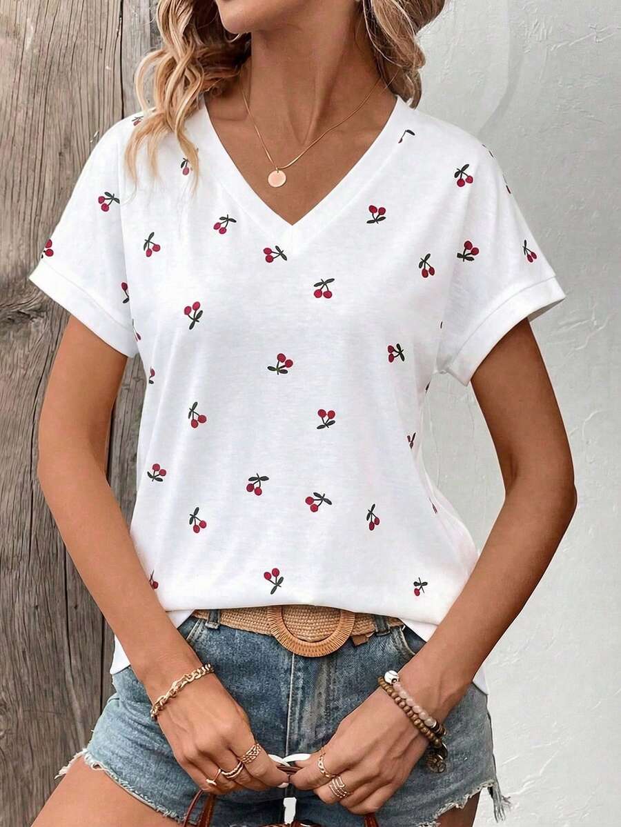 Camiseta Decote V com Detalhe em Renda IMG 14