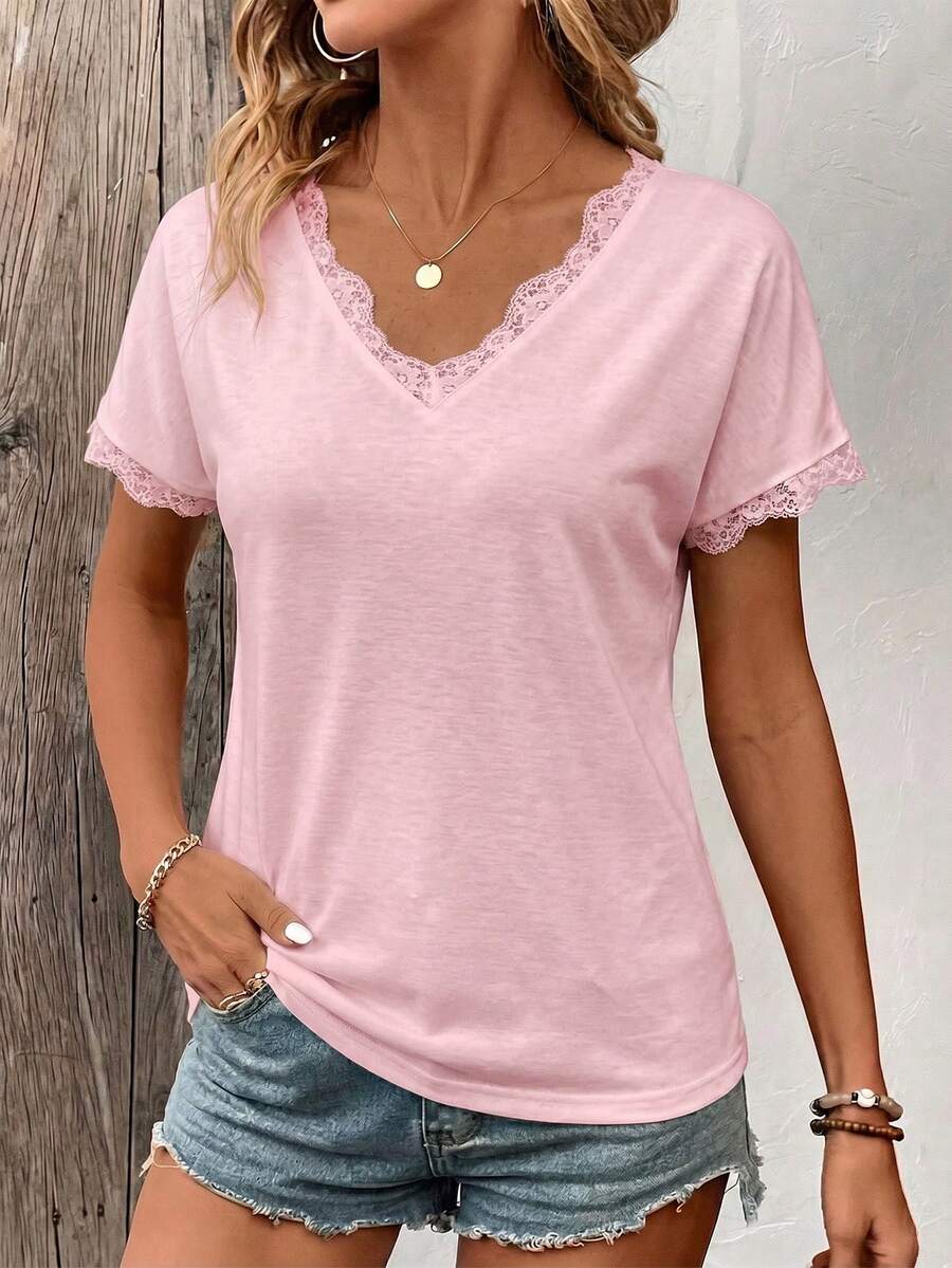 Camiseta Decote V com Detalhe em Renda IMG 44