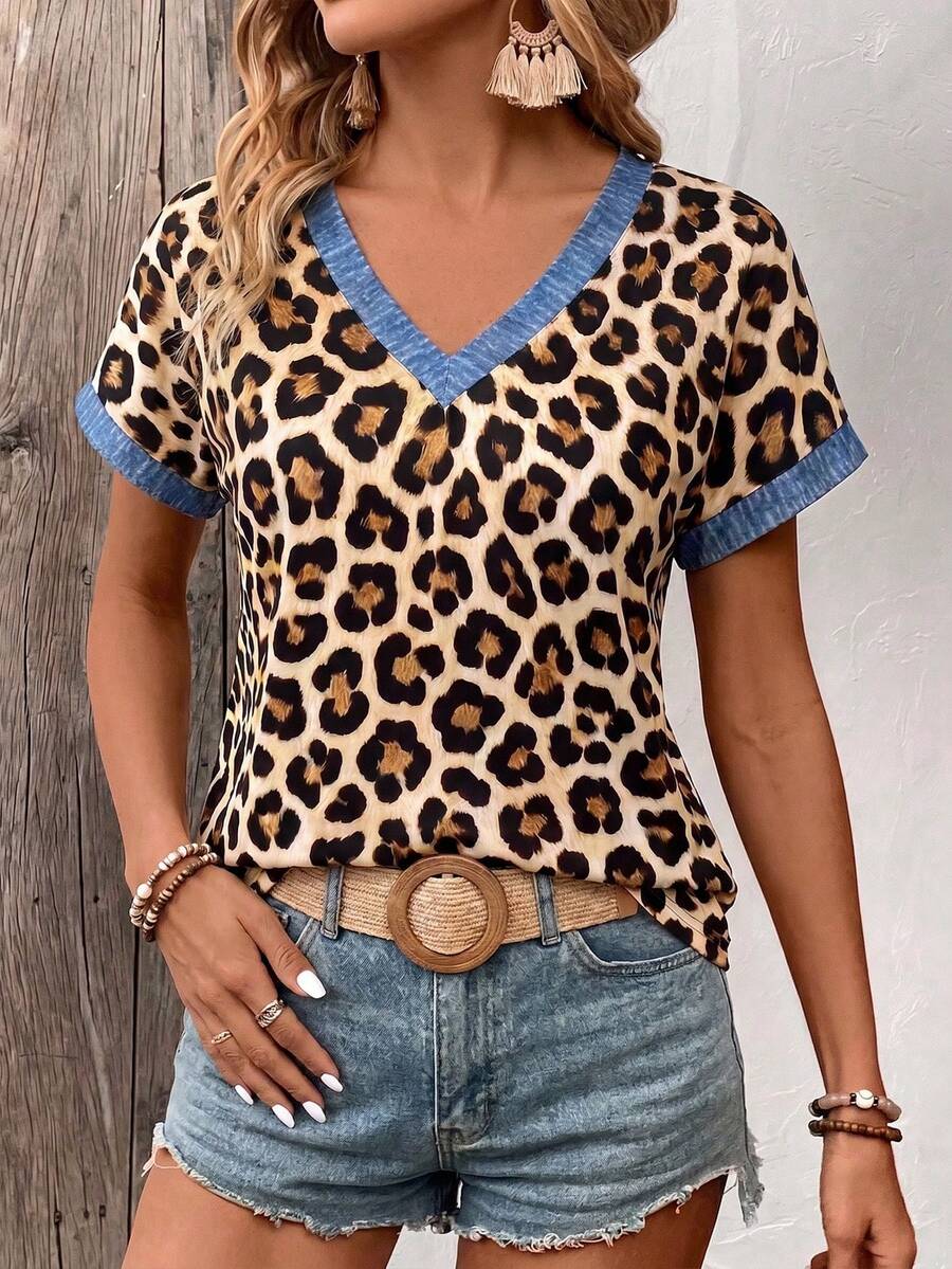 Camiseta Decote V com Detalhe em Renda IMG 62