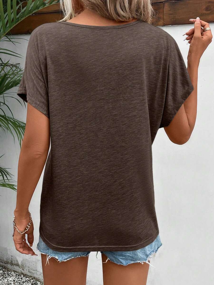 Camiseta Decote V com Manga Bordada IMG 20