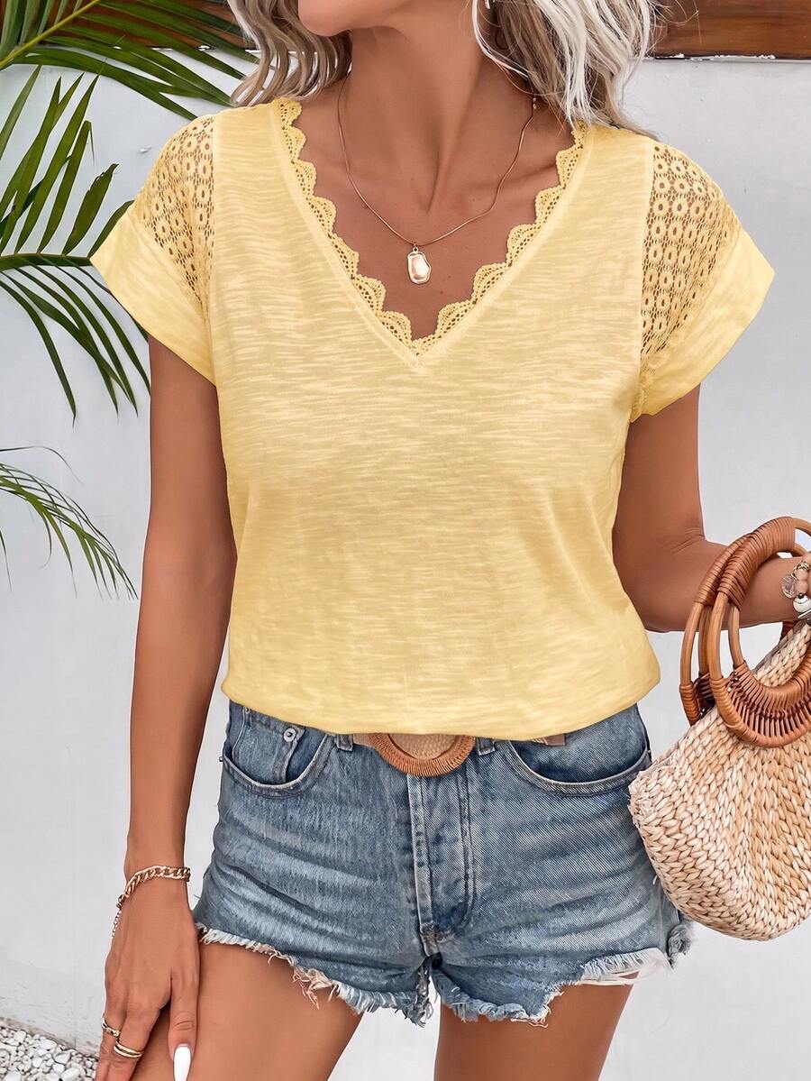 Camiseta Decote V com Renda IMG 107