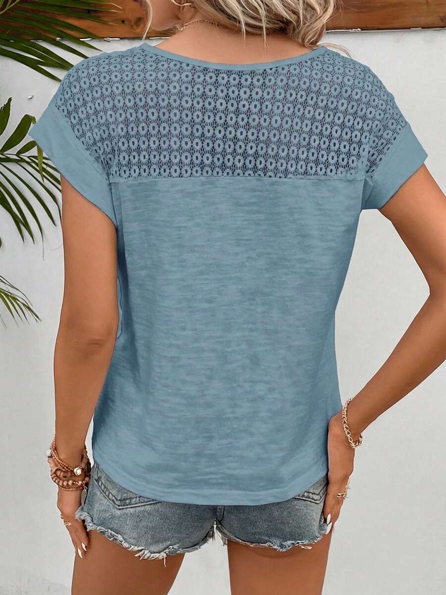 Camiseta Decote V com Renda IMG 39
