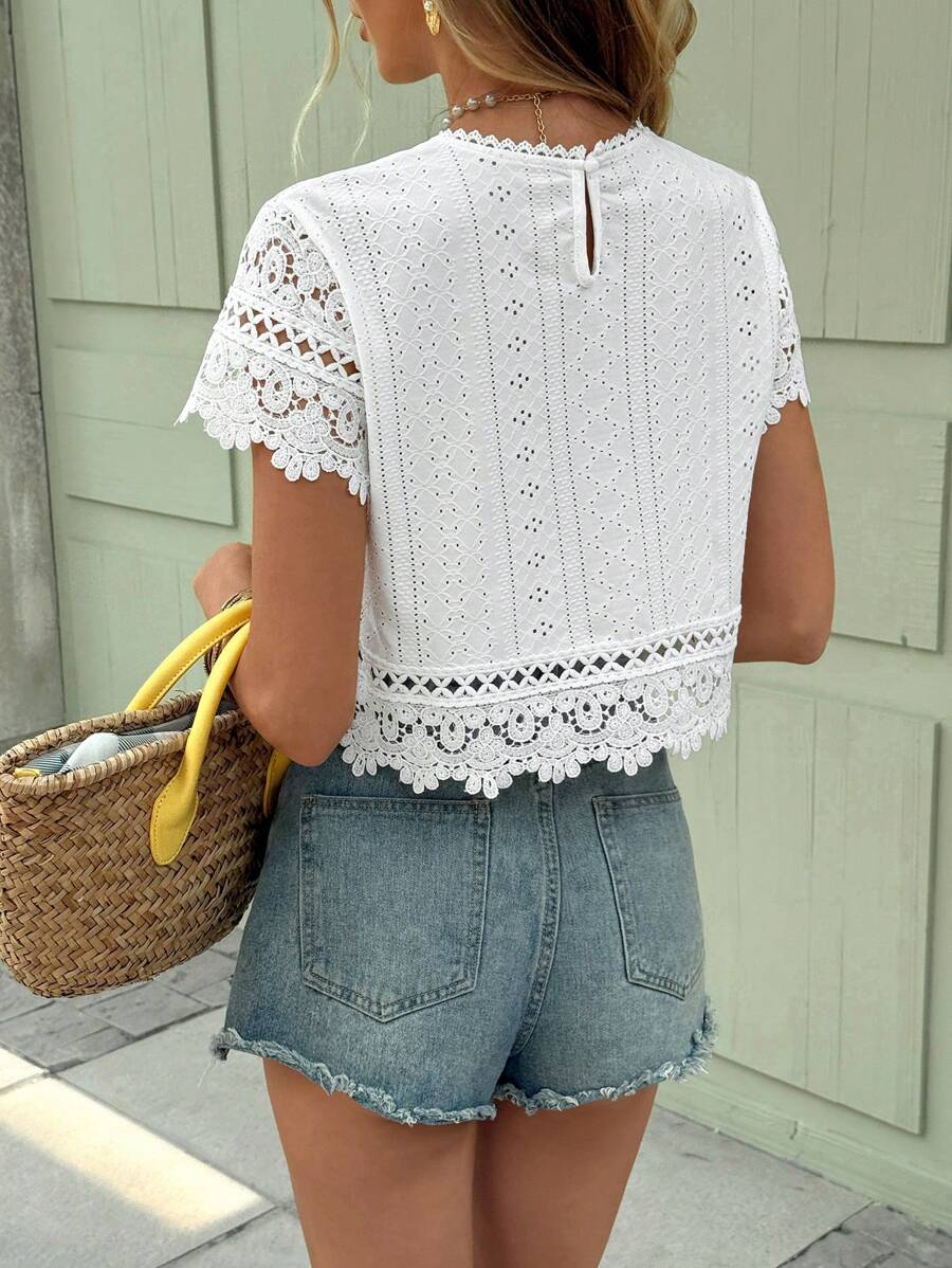Camiseta Gola Redonda com Renda IMG 2
