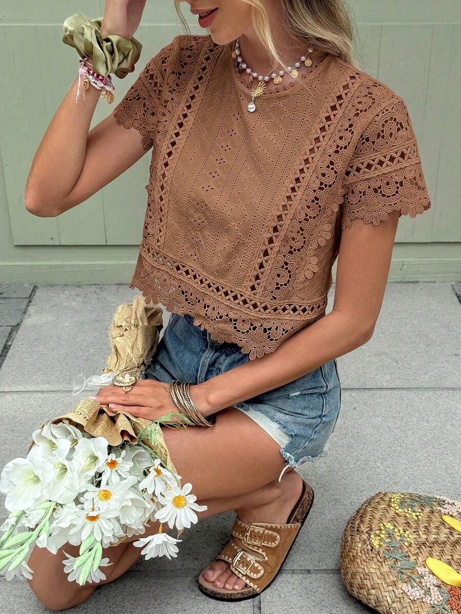 Camiseta Gola Redonda com Renda IMG 21