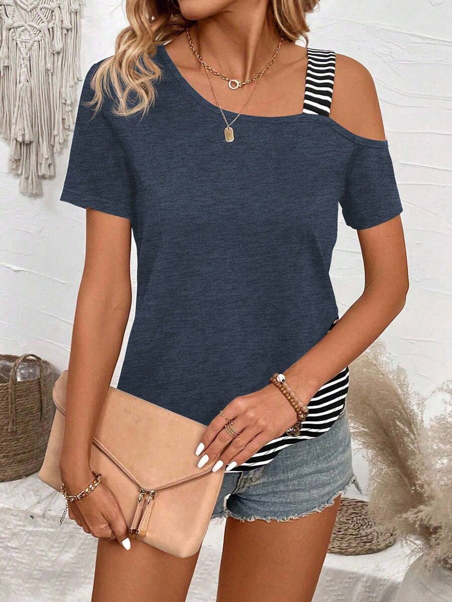 Camiseta Listrada com Gola Assimétrica IMG 14