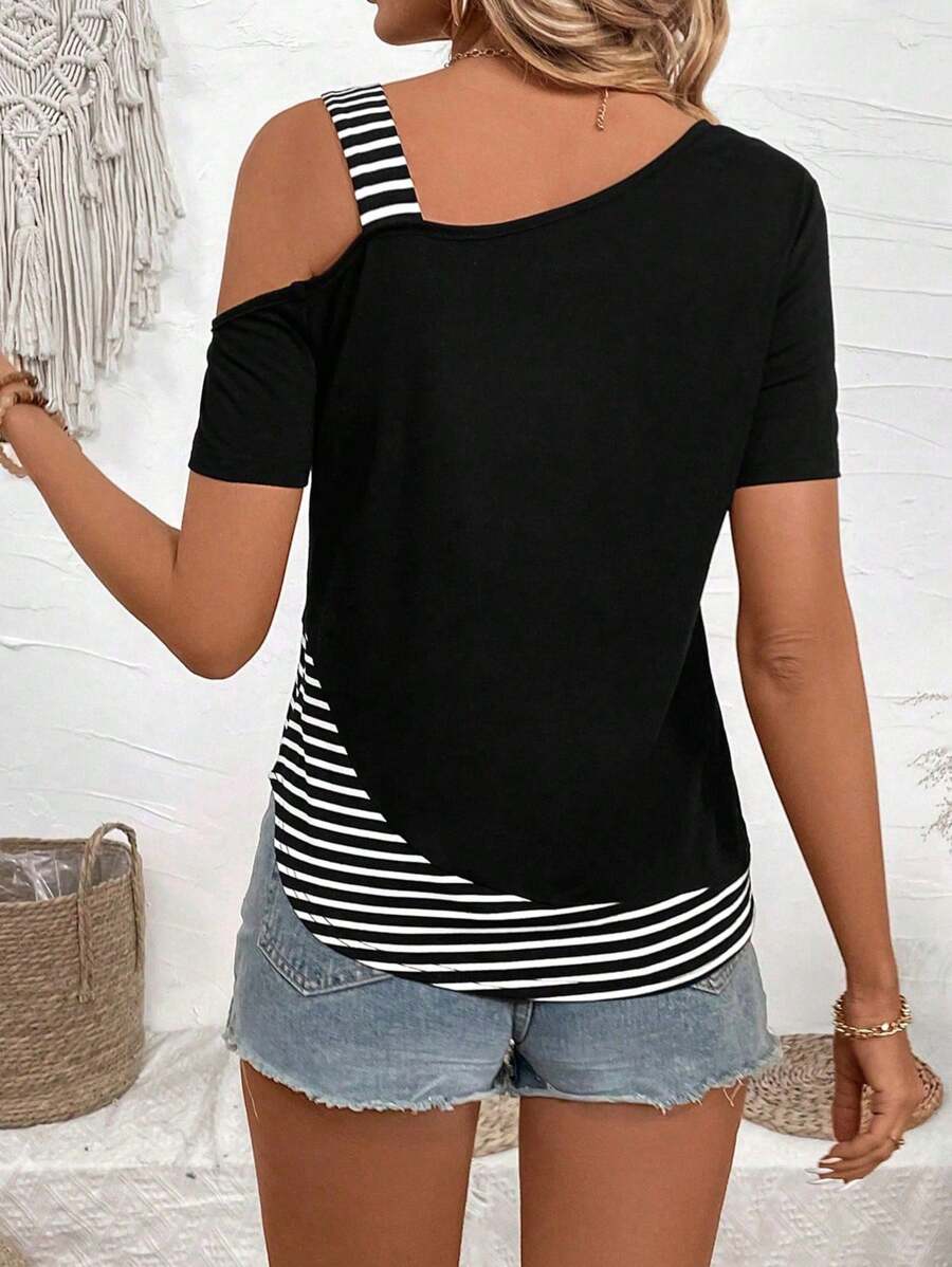 Camiseta Listrada com Gola Assimétrica IMG 2