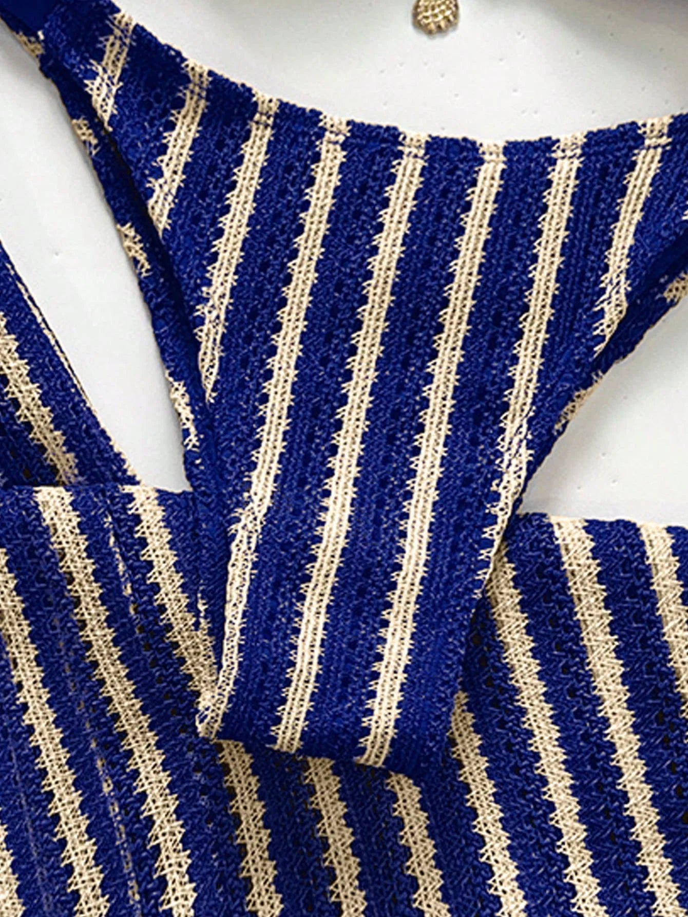 Conjunto de Biquíni Triangular com Top Longo 3 Peças