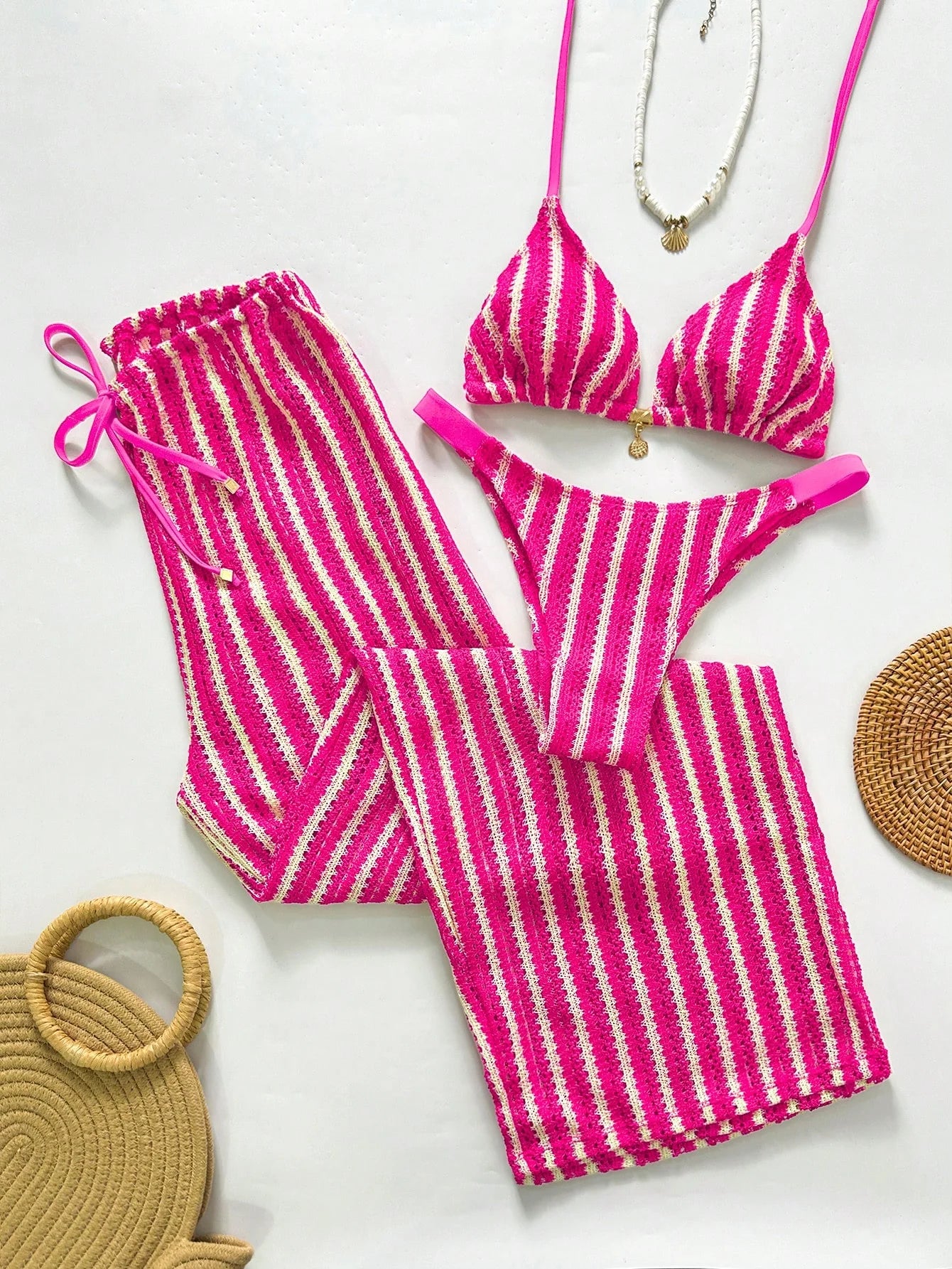 Conjunto de Biquíni Triangular com Top Longo 3 Peças