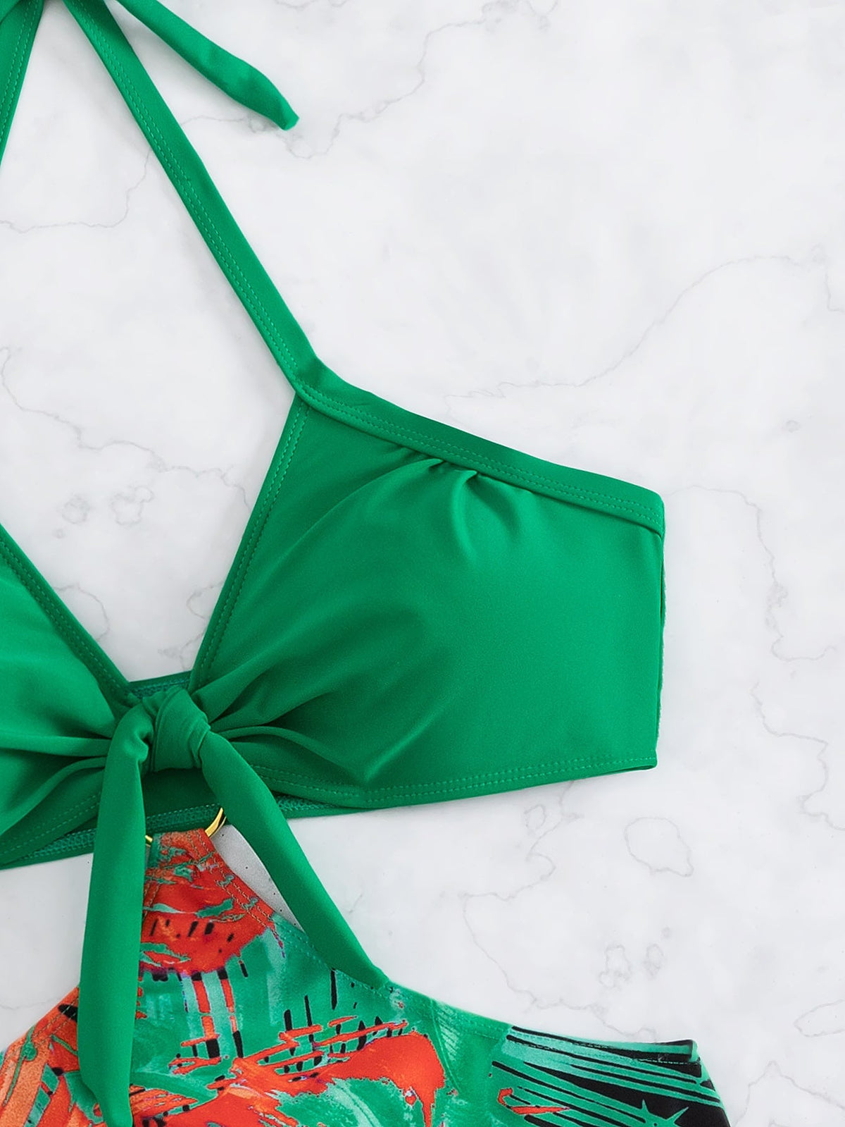 Conjunto de Biquíni 3 Peças Halter Tropical com Saia - La Lecce
