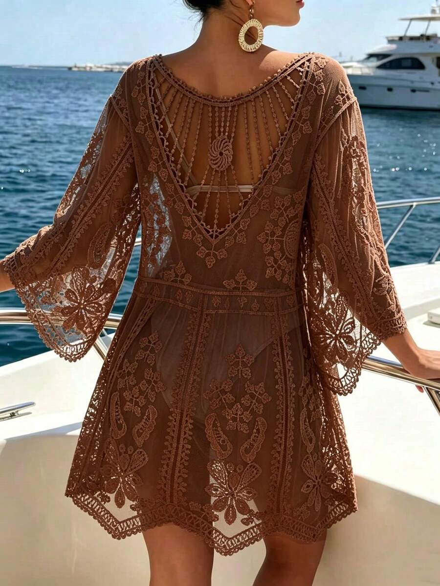 Saída de Praia Curta de Tule com Bordado Floral