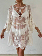 Saída de Praia Curta de Tule com Bordado Floral